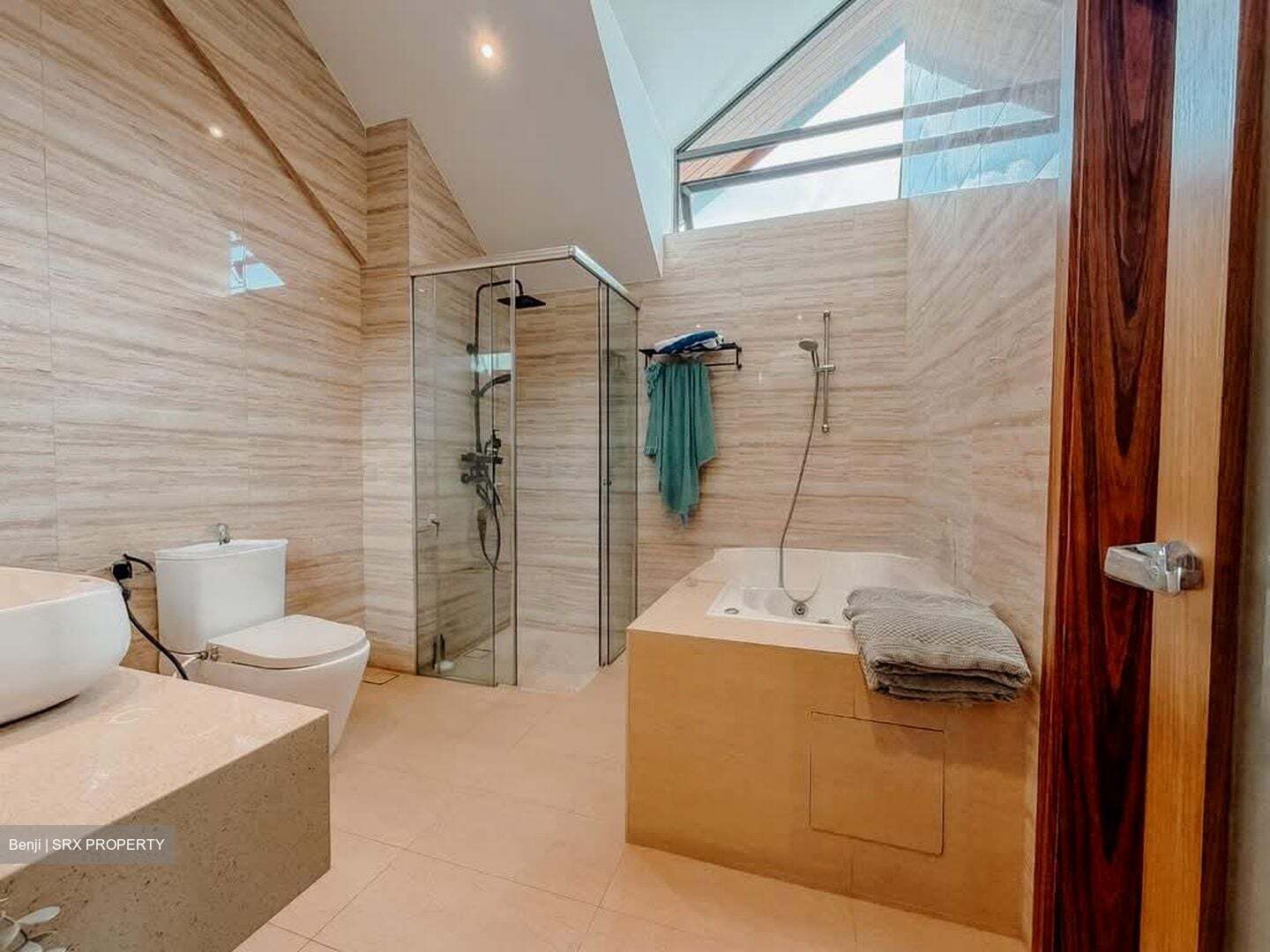 Serangoon Garden Estate (D19), Terrace #553558761